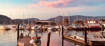 Welcome To the Ocean Front Cowibbean Guesthouse