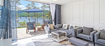 Chungnam Cheongyang Kongmaea Poolvilla