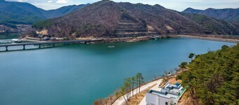 Chungnam Cheongyang Kongmaea Poolvilla
