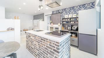 Basic Room, 2 Bedrooms (Dokche poolvilla(2floor)) | 2 bedrooms, free WiFi