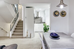 Dining - Refurbished Holiday Home "Casa en Begur" with Garden & Wi-Fi (Begur)