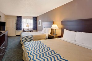 Room - Travelodge Aberdeen WA (Aberdeen)