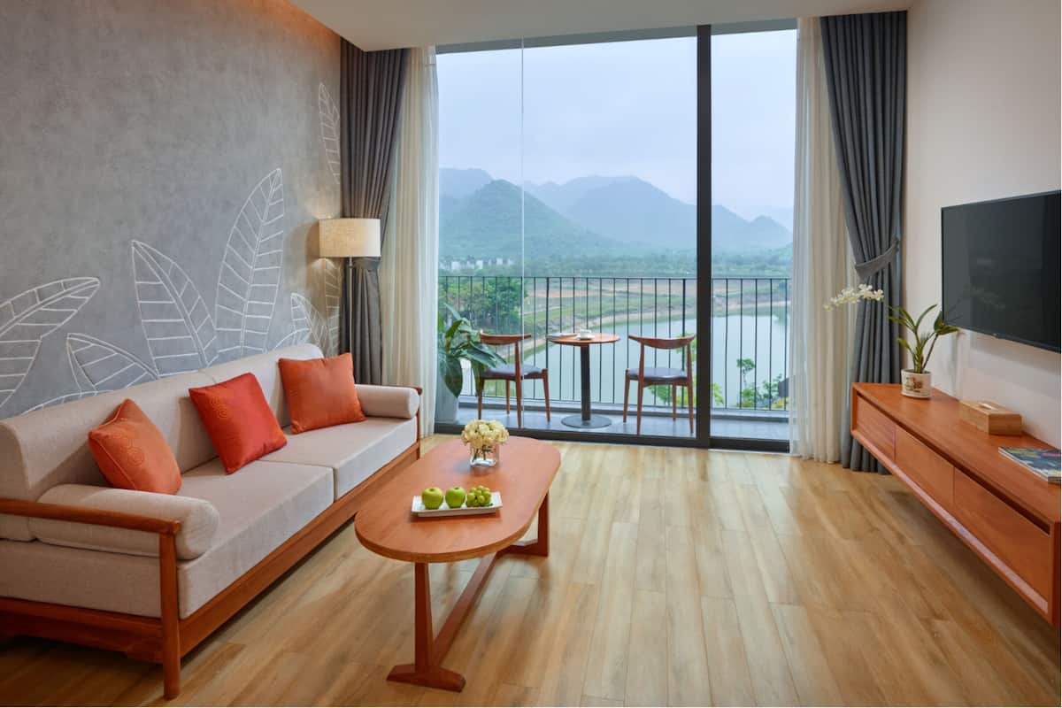 Kamar Keluarga (Suite) | Pemandangan gunung