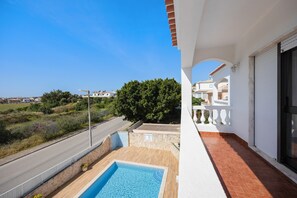 Pool - Apartment 'Casa Atlântico nº1' close to the Sea with Shared Pool & Wi-Fi (Lagos)