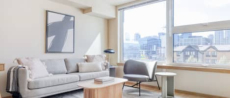 Fernseher, Stereoanlage