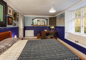 4 Schlafzimmer, Bügeleisen/Bügelbrett, Internetzugang, Bettwäsche