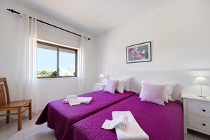 1 dormitorio, tabla de planchar con plancha, wifi gratis y ropa de cama