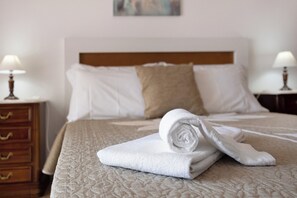 2 Schlafzimmer, Bügeleisen/Bügelbrett, kostenloses WLAN, Bettwäsche