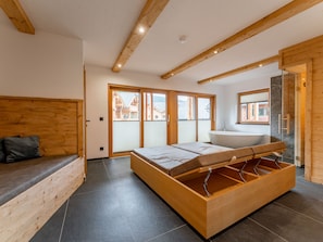 3 bedrooms, Internet