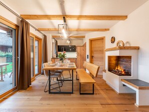 Dining - Highly equipped apartment (Mauterndorf)