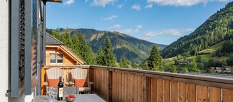 Premium lodge with large wellness area