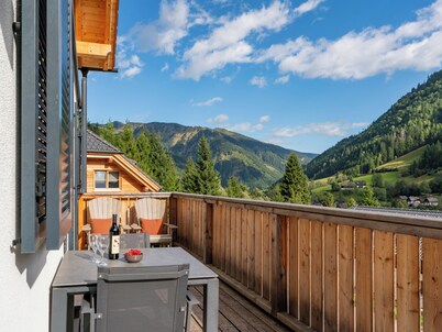 Premium lodge with large wellness area