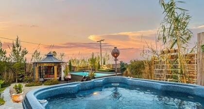 A Desert Oasis w/ Pool and Hot Tub near Park entrance