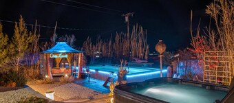 Casa Luisa Joshua Tree Desert Oasis w/ Hot Tub near Park entrance