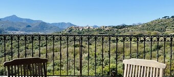 Sumptuous residence in the heart of nature 15 minutes from the beaches