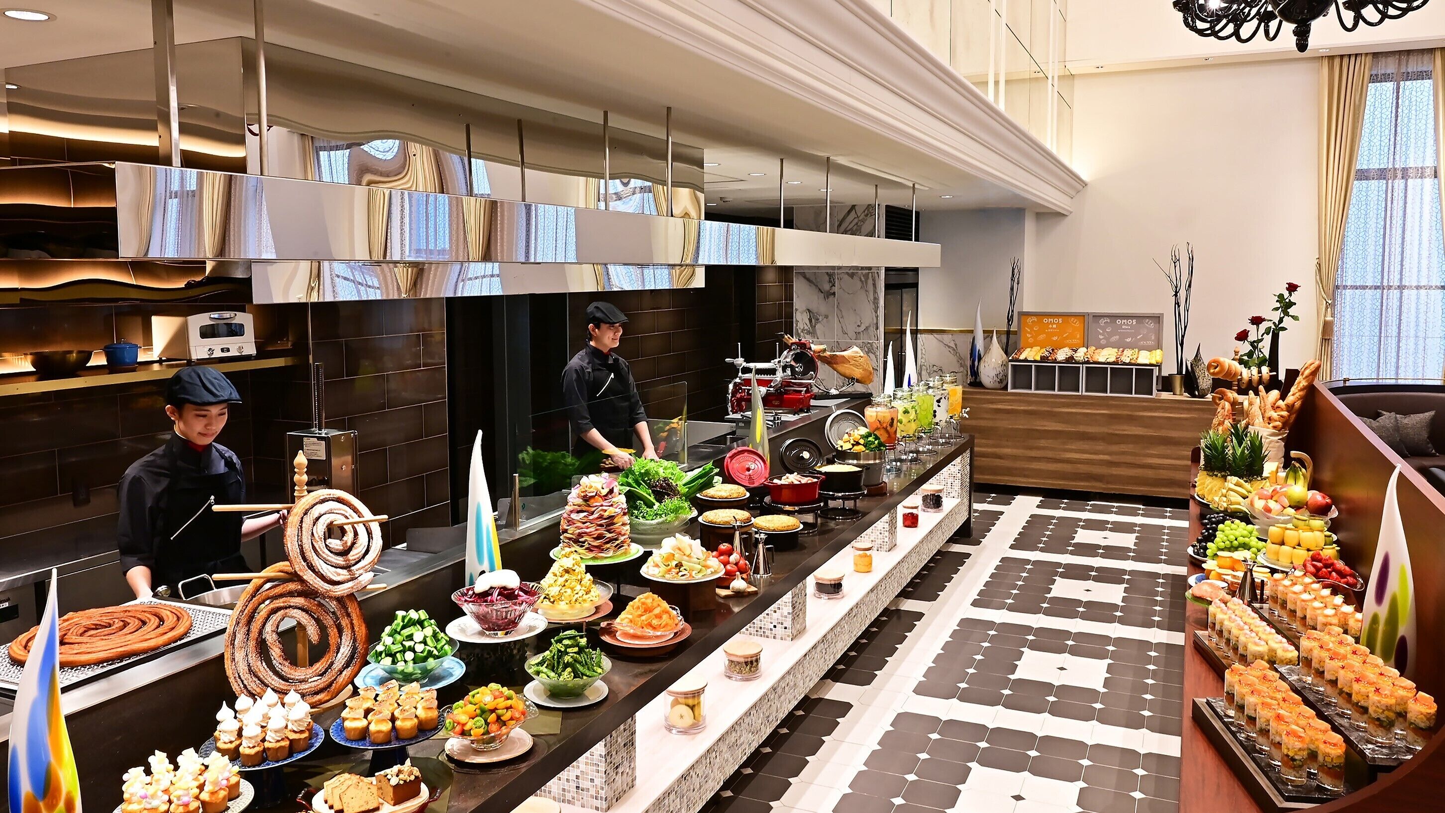 Tägliches Frühstücksbuffet (2300 JPY pro Person)