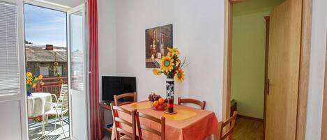 Apartment (Two Bedroom Apartment with Terrace) | Bahagian dalam