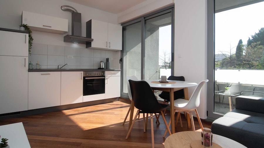 Apartments Nikolina