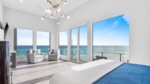 Room - OCEAN HAVEN: Just Listed, Remodeled in Modern Style, 180° Water View, Sauna, Beach Service for 6! (Santa Rosa Beach)