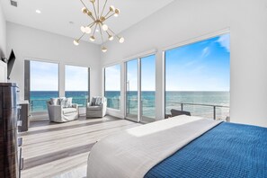 6 bedrooms, iron/ironing board, free WiFi, bed sheets - OCEAN HAVEN: Just Listed, Remodeled in Modern Style, 180° Water View, Sauna, Beach Service for 8! (Santa Rosa Beach)