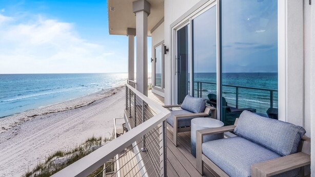 Property grounds - OCEAN HAVEN: Just Listed, Remodeled in Modern Style, 180° Water View, Sauna, Beach Service for 6! (Santa Rosa Beach)