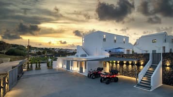 Basic Double Room | Free WiFi, bed sheets