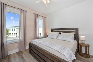 2 bedrooms, internet, bed sheets