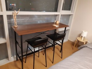1 bedroom, internet