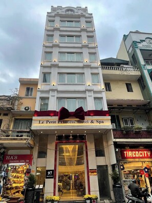 Front of property - Le Petit Princess Hotel & Spa (Hanoi)
