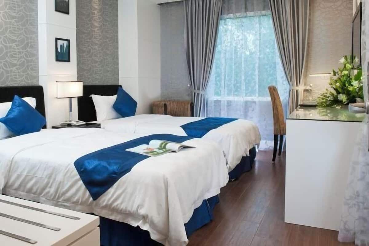 Egyptian cotton sheets, premium bedding, pillow-top beds, minibar