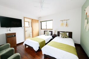 Basic Twin Room | Free WiFi, bed sheets