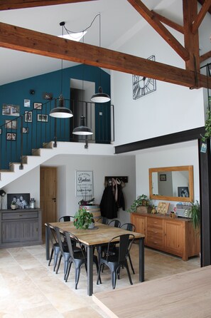 Dining - PROVENCAL HOUSE WITH POOL IN THE COUNTRYSIDE (Châteaurenard)