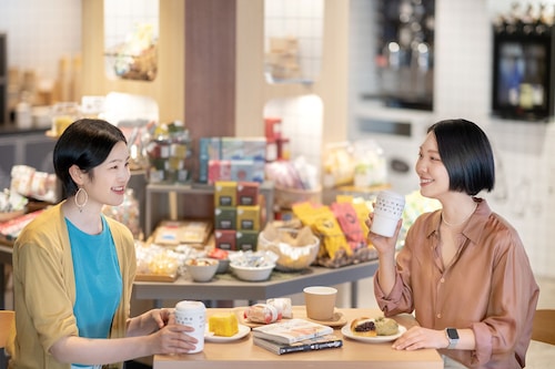 ロビーラウンジ