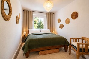 2 habitaciones, tabla de planchar con plancha, wifi y ropa de cama 