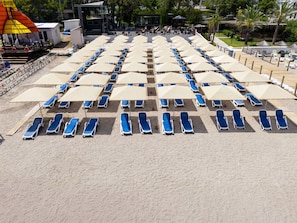 Private beach, beach bar - Rios Beach Hotel (Kemer)