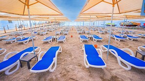 หาดส่วนตัว, บาร์ริมหาด