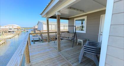 Afrayed Knot Waterfront- Coastal Realty Group