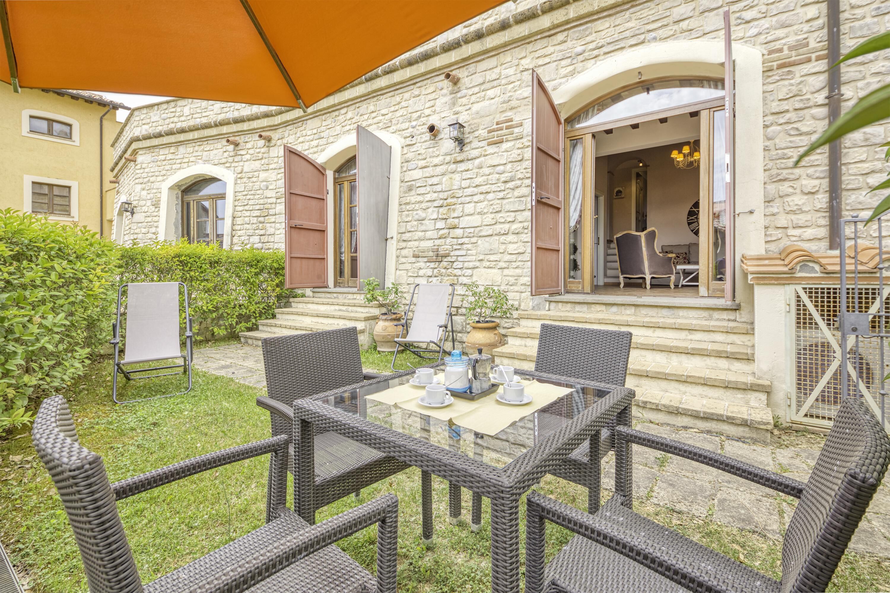 Standard Apartment, Multiple Bedrooms, 2 Bathrooms (Le Acetaie With Shared Pool) | Property grounds