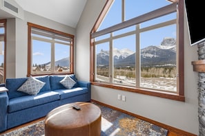 Smart TV, fireplace, video games