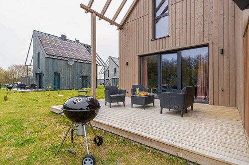 Cozy Apartment with Terrace and Sauna | Close to the Lake