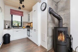 Kühlschrank, Ofen, Herdplatte, Geschirrspüler