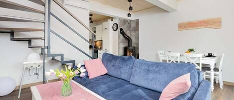 Télévision, cheminée