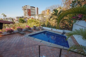 Piscine extérieure