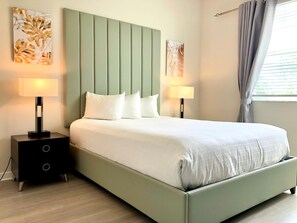 3 camere, postazione laptop, culle/letti per bambini (gratuiti)