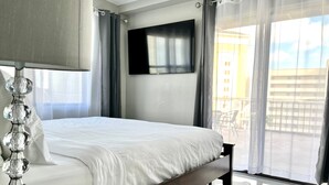 2 bedrooms, laptop workspace, free cots/infant beds, bed sheets - Amazing Views. 2 Suite Condo. Walk to Universal E3805 (Orlando)