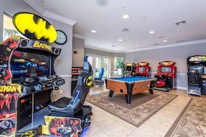Games room - Mid Century Modern Penthouse Resort Condo (Orlando)