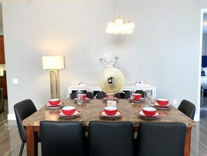 Miscellaneous - Updated Large Condo in the Best Location. Heated Pool. Free Parking (Orlando)