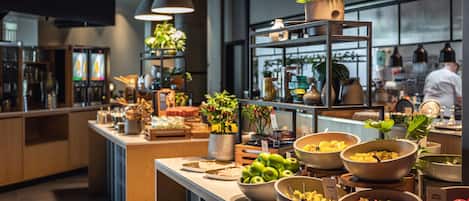 Desayuno buffet incluido todos los días