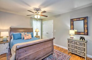 2 bedrooms, desk, iron/ironing board, travel cot