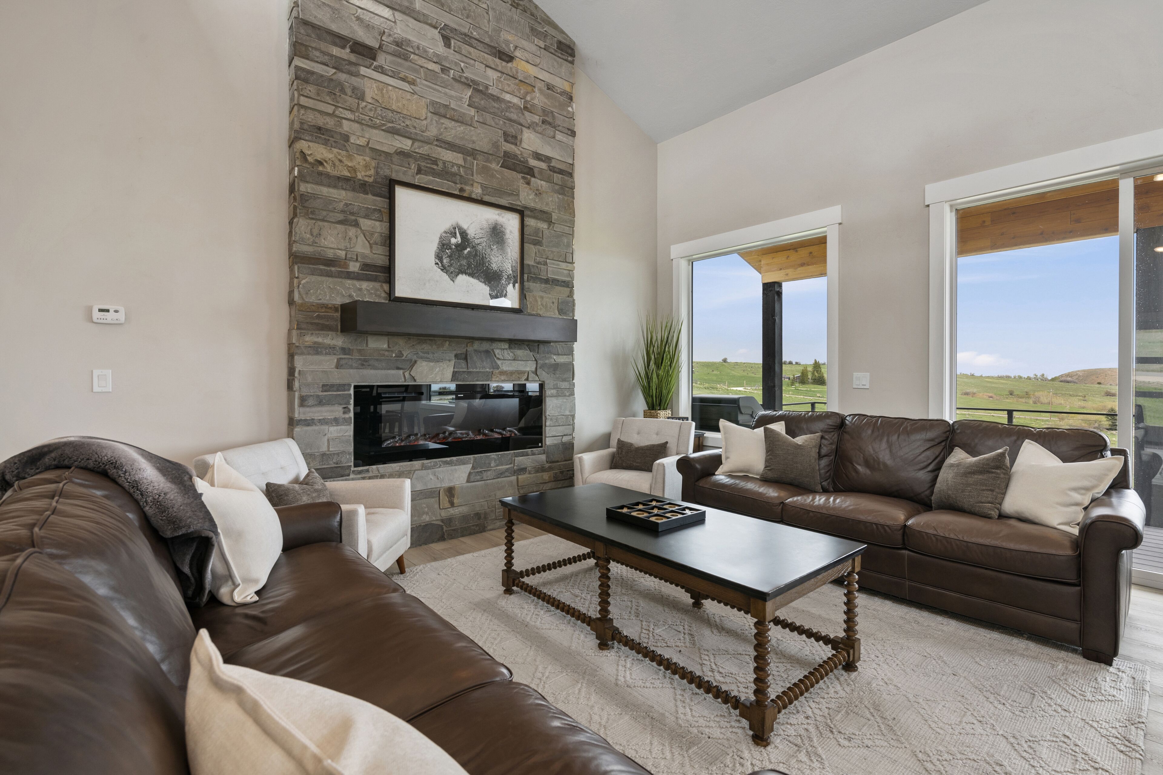Fox Haven (Sleeps 15) by Bear Lake Luxury Rentals